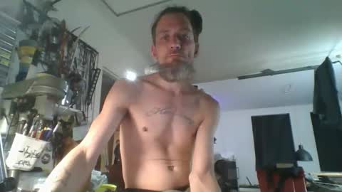 Snapshot of feelfemdom chatting on October 2, 10:58 pm feelfemdom online show from October 2, 10:58 pm