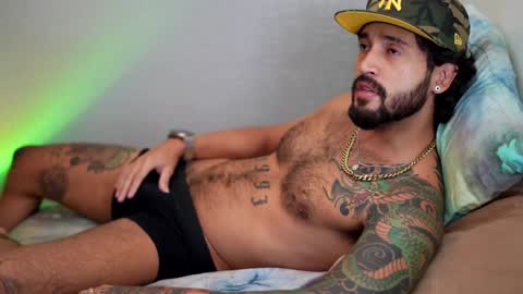 Snapshot of felix_candela chatting on December 22, 3:44 pm Felix Candela online show from December 22, 3:44 pm