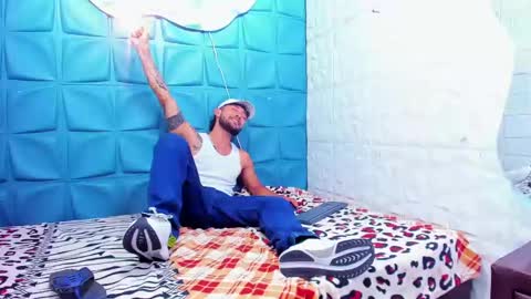 Daniel Fernando online show from December 11, 8:49 pm