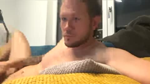 ferdl1988_1 online show from March 15, 10:49 pm