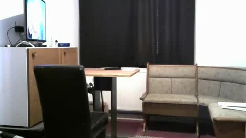 wichser online show from April 21, 8:09 am