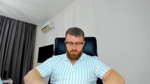 FindomGuyXXX online show from April 8, 4:16 pm