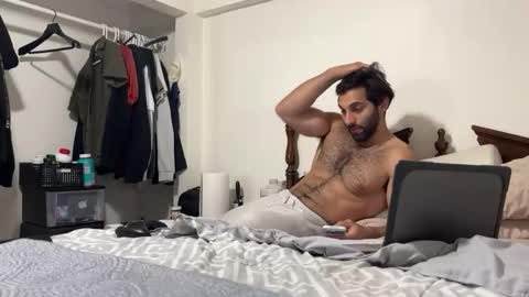 fitcurvyman4fun_69 online show from March 16, 1:23 am