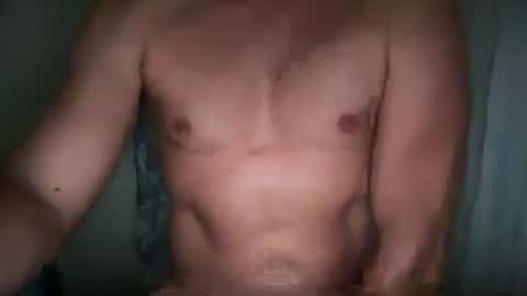 Snapshot of fitguy_84 chatting on December 21, 4:57 pm fitguy_84 online show from December 21, 4:57 pm