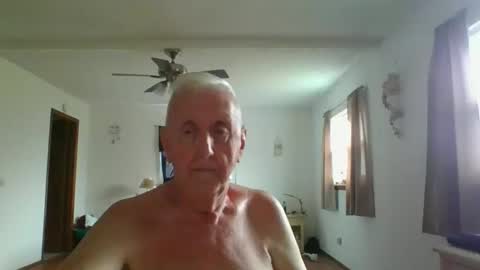 flamale65to online show from March 16, 9:41 pm