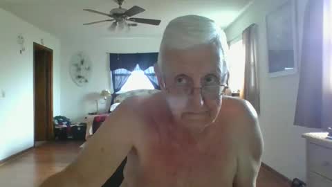 flamale65to online show from April 17, 8:22 pm