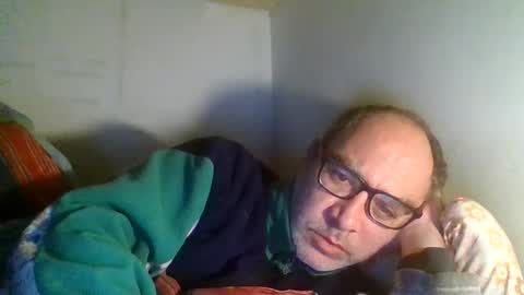 Carlo online show from April 4, 9:34 pm