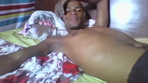 flavio459851 online show from November 8, 9:23 am