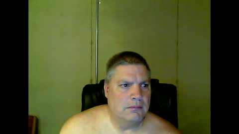 Snapshot of fletch32 chatting on December 22, 5:12 am jd online show from December 22, 5:12 am