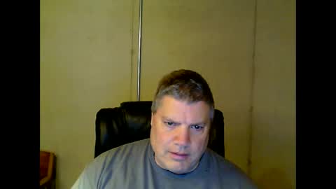 Snapshot of fletch32 chatting on January 12, 7:53 pm jd online show from January 12, 7:53 pm