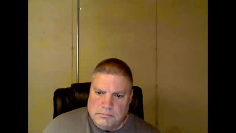 Snapshot of fletch32 chatting on February 9, 2:38 am jd online show from February 9, 2:38 am