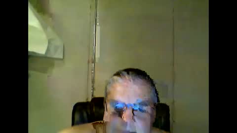 Snapshot of fletch32 chatting on September 18, 1:51 am jd online show from September 18, 1:51 am