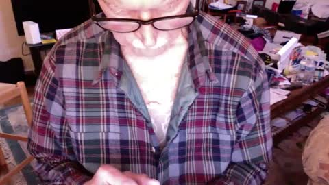 Snapshot of flip4u chatting on October 5, 2:10 pm flip4u online show from October 5, 2:10 pm