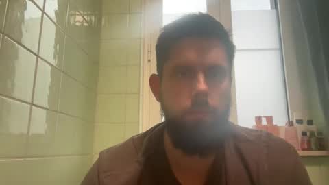 new here online show from December 30, 1:58 pm