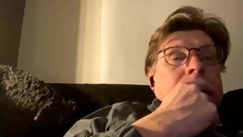 flonolalacla online show from January 1, 6:49 pm