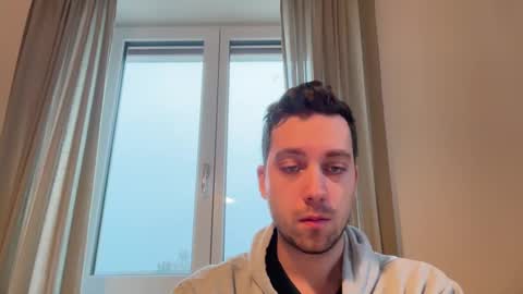 flow144377 online show from December 9, 8:11 am