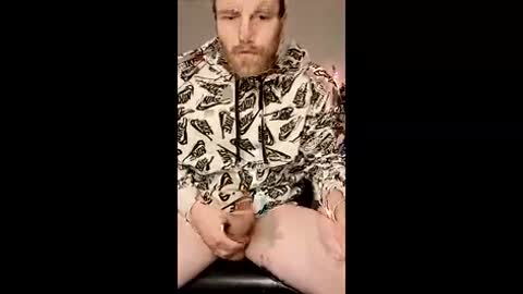 flyeaglesfly2009 online show from December 18, 12:12 pm