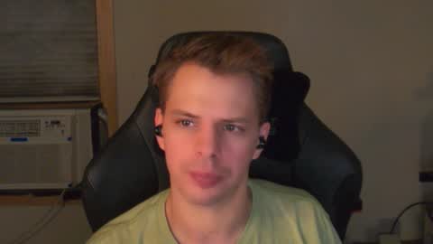 forever_broken online show from December 5, 6:09 am