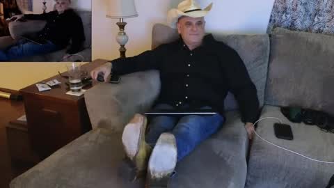 Hunter online show from February 27, 3:58 am