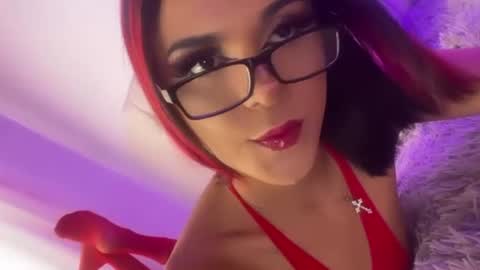 Santi  online show from June 3, 7:08 pm