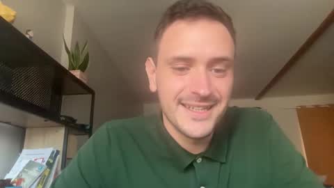 Snapshot of fraisetagada359 chatting on November 1, 8:51 am fraisetagada359 online show from November 1, 8:51 am