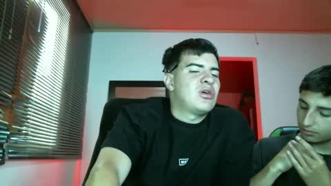 Snapshot of franccesco_699 chatting on September 15, 5:03 pm franccesco_699 online show from September 15, 5:03 pm