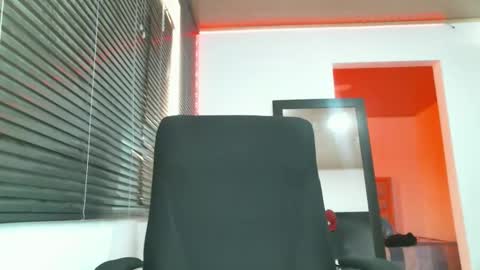 Snapshot of franccesco_699 chatting on March 7, 4:44 pm franccesco_699 online show from March 7, 4:44 pm