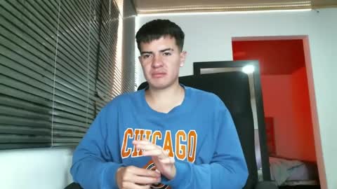 Snapshot of franccesco_699 chatting on March 12, 4:56 pm franccesco_699 online show from March 12, 4:56 pm