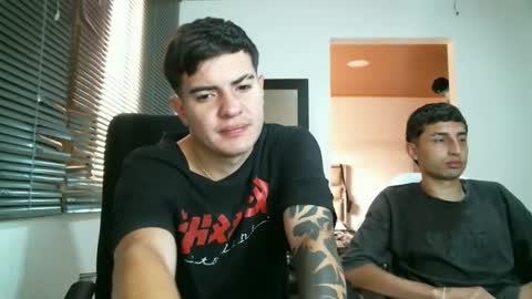 Snapshot of franccesco_699 chatting on October 14, 6:04 pm franccesco_699 online show from October 14, 6:04 pm