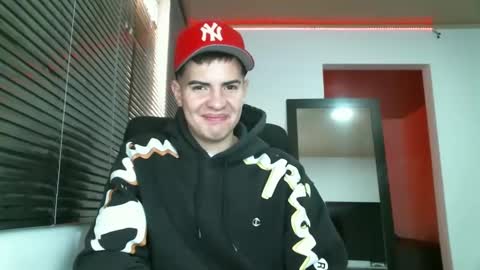 Snapshot of franccesco_699 chatting on January 23, 4:38 pm franccesco_699 online show from January 23, 4:38 pm