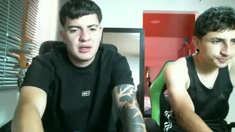 Snapshot of franccesco_699 chatting on October 2, 5:39 pm franccesco_699 online show from October 2, 5:39 pm