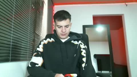 Snapshot of franccesco_699 chatting on January 26, 3:25 pm franccesco_699 online show from January 26, 3:25 pm