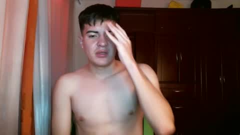 Snapshot of franccesco_699 chatting on December 9, 4:40 pm franccesco_699 online show from December 9, 4:40 pm