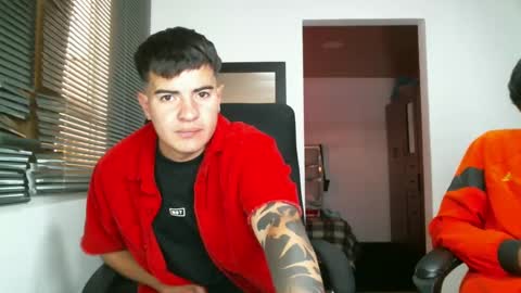 Snapshot of franccesco_699 chatting on September 17, 6:09 pm franccesco_699 online show from September 17, 6:09 pm