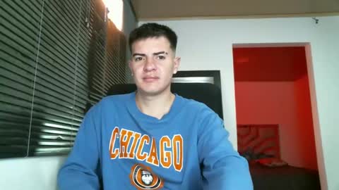 Snapshot of franccesco_699 chatting on February 3, 6:28 pm franccesco_699 online show from February 3, 6:28 pm