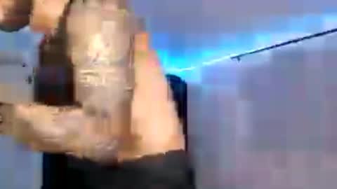frankdanielsmolano online show from July 10, 4:38 am