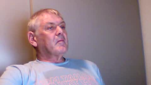 frannkboy61 online show from June 27, 9:01 am