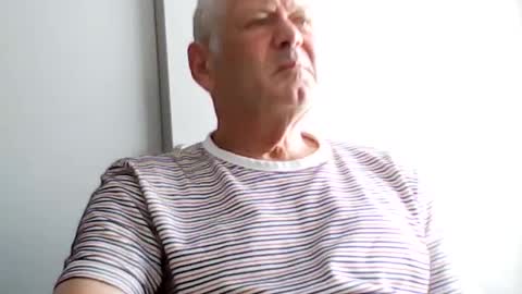 frannkboy61 online show from July 25, 8:33 am
