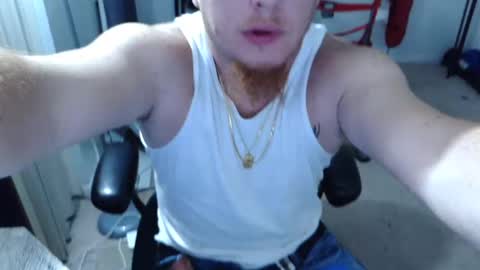 Snapshot of freakyfreddie305 chatting on October 15, 1:24 am freakyfreddie305 online show from October 15, 1:24 am