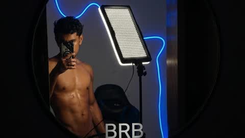 JOSSY online show from April 4, 2:36 pm