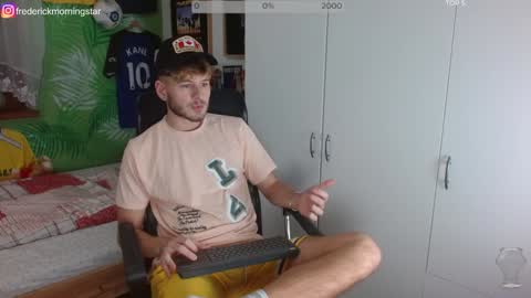 Snapshot of freddy_star chatting on December 30, 8:25 pm Frederick Perin online show from December 30, 8:25 pm