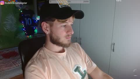 Snapshot of freddy_star chatting on February 2, 9:02 pm Frederick Perin online show from February 2, 9:02 pm