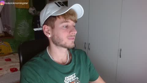 Snapshot of freddy_star chatting on December 9, 9:01 pm Frederick Perin online show from December 9, 9:01 pm