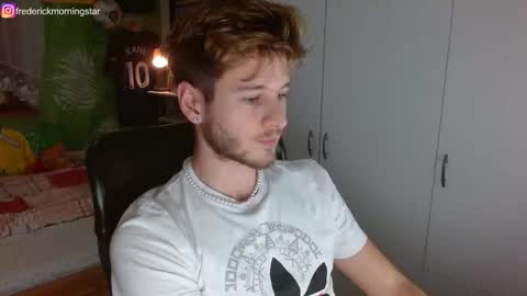 Snapshot of freddy_star chatting on December 17, 8:32 pm Frederick Perin online show from December 17, 8:32 pm