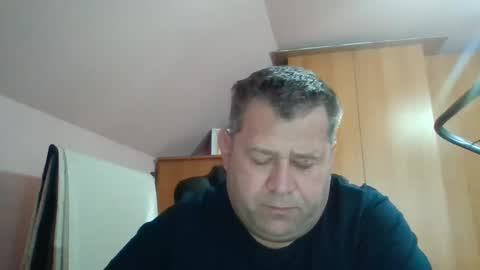 Snapshot of freeboy80180 chatting on December 7, 8:33 am freeboy80180 online show from December 7, 8:33 am