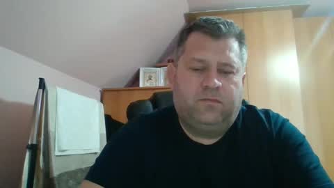 Snapshot of freeboy80180 chatting on December 31, 11:53 am freeboy80180 online show from December 31, 11:53 am