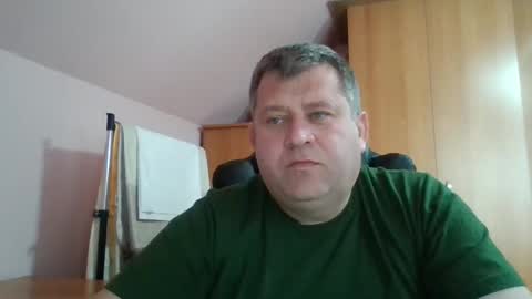 Snapshot of freeboy80180 chatting on January 5, 11:37 am freeboy80180 online show from January 5, 11:37 am
