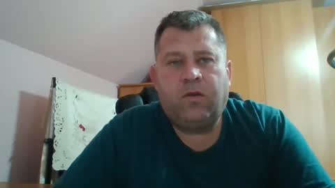 Snapshot of freeboy80180 chatting on December 22, 10:06 am freeboy80180 online show from December 22, 10:06 am