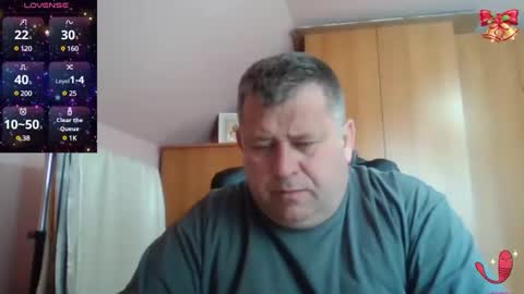 Snapshot of freeboy80180 chatting on March 7, 12:12 pm freeboy80180 online show from March 7, 12:12 pm