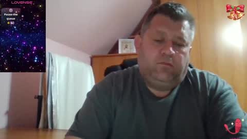 Snapshot of freeboy80180 chatting on March 11, 7:14 pm freeboy80180 online show from March 11, 7:14 pm